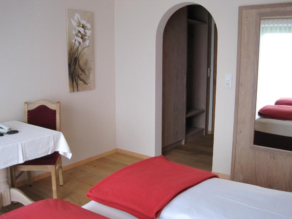 Hotel Zur Schonen Aussicht Ubersee Room photo